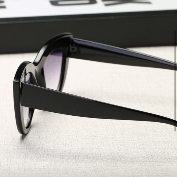 AMY Sunglasses - Picture 5 of 5